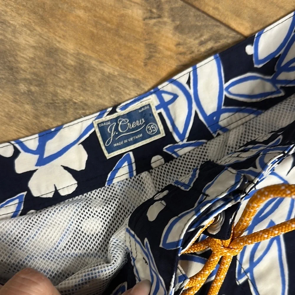 J. CREW Men’s Floral Print Swim Trunks, 35 W, EUC